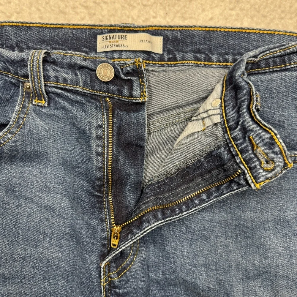 Levis business check
